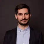 Simon Caillé, Directeur partenariats chez Dialekta